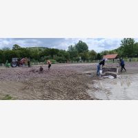 Lovaspálya korszerűsítése   Modernizarea terenului de echitație